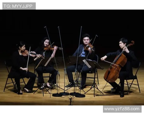 钢琴与足球的奇妙交汇：音乐与运动的完美融合之旅